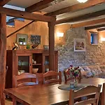 Villa Rustic Simone With Outdoor Pool In Porec Kirmenjak