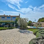 Villa Rustic Simone With Outdoor Pool In Porec Kirmenjak