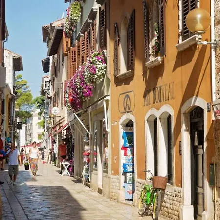 Rustic Simone With Outdoor Pool In Porec * Kirmenjak