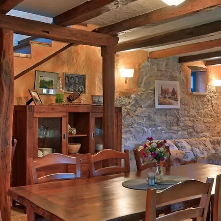 Vila Rustic Simone With Outdoor Pool In Porec Kirmenjak