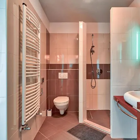 Rustic Simone With Outdoor Pool In Porec *