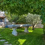 Rustic Simone With Outdoor Pool In Porec Kirmenjak