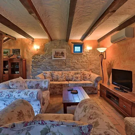 Rustic Simone With Outdoor Pool In Porec Villa *