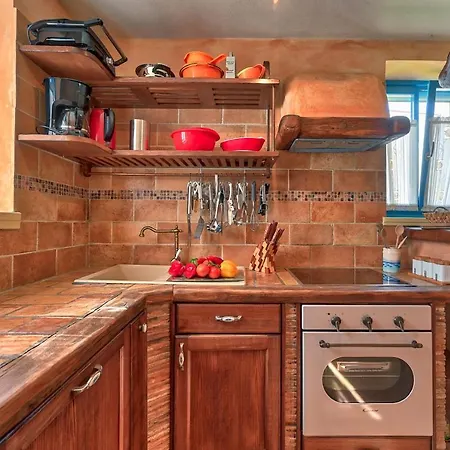 Rustic Simone With Outdoor Pool In Porec Vila Kirmenjak