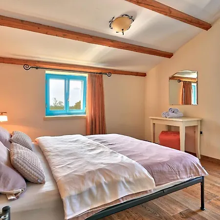Villa Rustic Simone With Outdoor Pool In Porec *