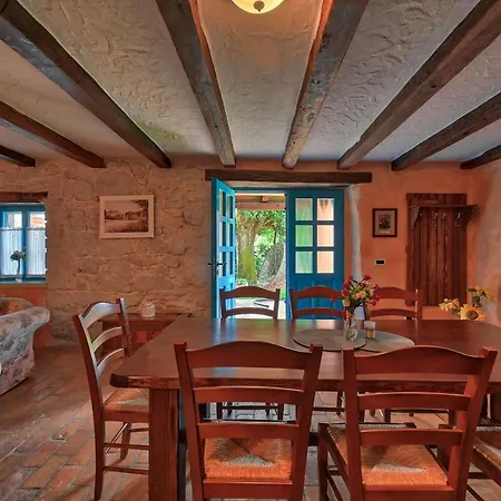 Rustic Simone With Outdoor Pool In Porec Villa