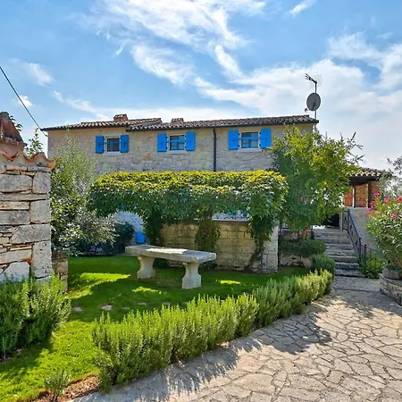 Rustic Simone With Outdoor Pool In Porec * Kirmenjak