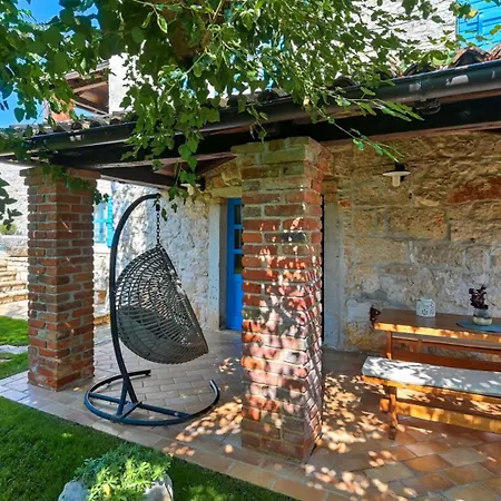 Rustic Simone With Outdoor Pool In Porec Villa Kirmenjak